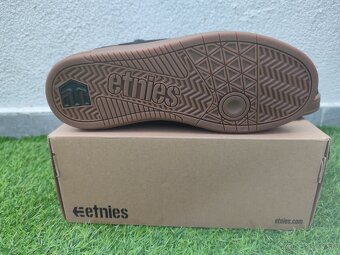 Skejtacke tenisky Etnies nové 39 - 2