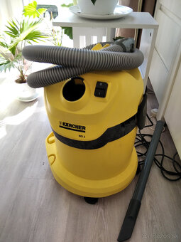 Vysávač Karcher WD2 - 2