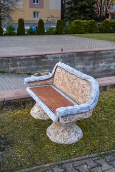 🪑 Na predaj: Ručne robená betónová záhradná lavička - 2