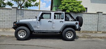 2012 Jeep Wrangler Unlimited Sport Sahara 3.6L V6 - 2