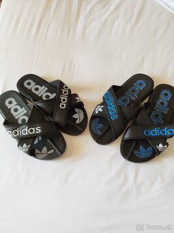 Šľapky Adidas . - 2
