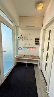 PREDAJ 6 izbový MODERNÝ RD + garáž + altánok - BRATISLAVA - - 2