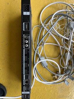 Samsung One connect - 2