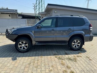 Toyota land cruiser 120 - 2