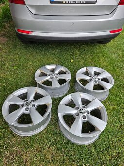 Originál Škoda elektróny R15 - 2