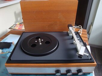 Tesla HC09, Supraphon - model GZ090 - 2