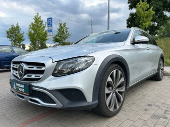 Mercedes-Benz Třídy E, 220D Avantgarde All-Terraine - 2