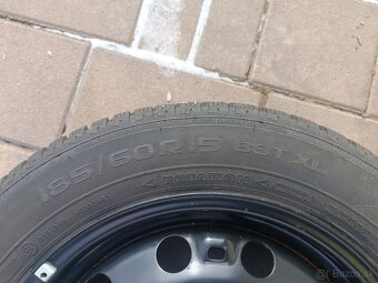 Nokian 185/60 R15 zimných kompletnou - 2