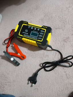 🔋 12V Inteligentná nabíjačka autobatérií - 2