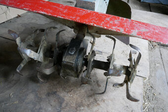 kultivátor,el.rotavátor.jako nový. - 2