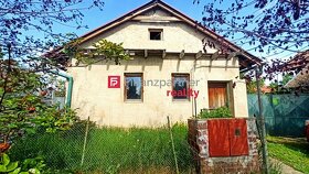 Dom na pozemku 1851 m2  Zemianske Sady. - 2