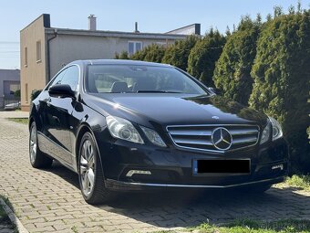 Mercedes-Benz E350 CGI V6 coupe - 2