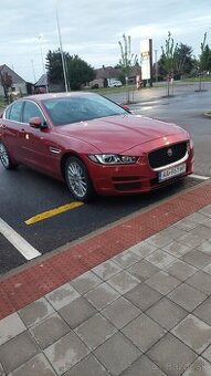 Jaguar Xe 2016 - 2