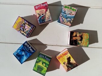 Miniatúrne Harry Potter knihy pre Barbie - 2
