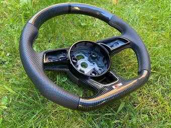 AUDI VOLANT KARBONOVY zkoseny - karbon A3 A4 A5 B9 Q3 Q5 - 2