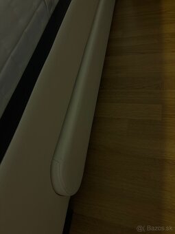 Manželská posteľ s matracom 160×200 cm - 2