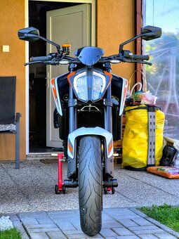 KTM DUKE 890R - 2