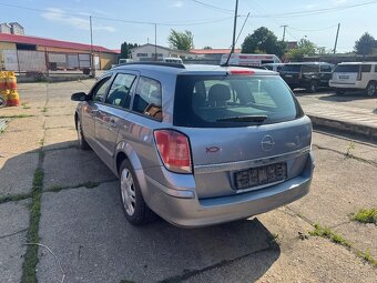 Opel Astra H na náhradné diely ND - 2