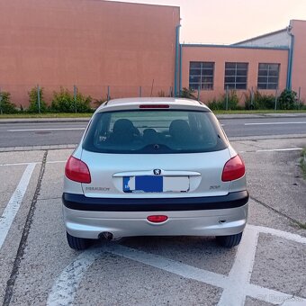 Peugeot 206 1.4 benzín 55kw - 2