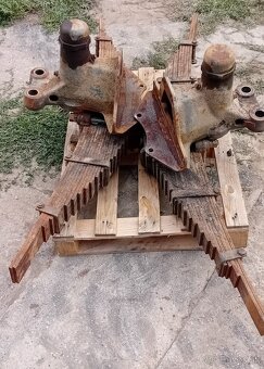 Predám 19 listové zadné perá z V3S - 2