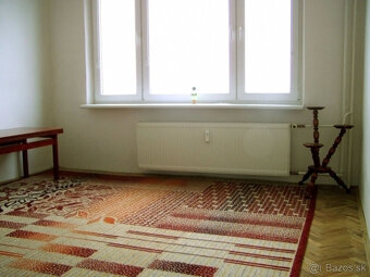 1IZB BYTíK TAKMER V C ENTRE PRIEVIDZE - 2
