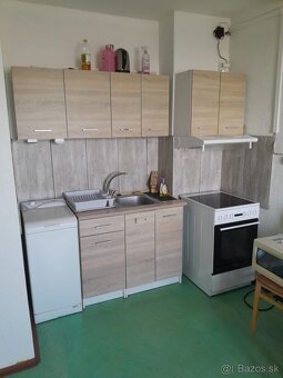 Garsónka s balkónom - 2
