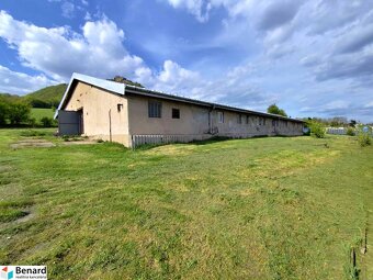 Na predaj MULTIFUNKČNÝ OBJEKT v KAPUŠANOCH, POZEMOK 2649 m2. - 2