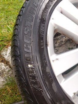 Predam kolesa na passat 205/55 R 16 - 2