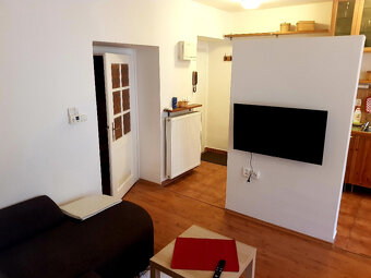 Iba u nás Veľký zariadený 2i byt s balkónom na Radlinského - 2