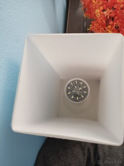 Moderná stolná lampa a výkonná LED žiarovka - 2