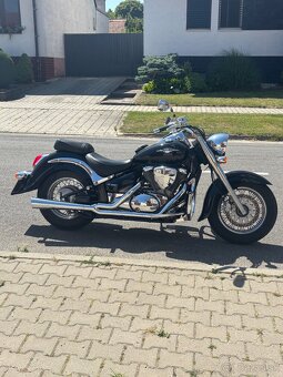 Suzuki Intruder VL800M - 2