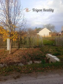 STAVEBNÝ POZEMOK  NA PREDAJ - 2