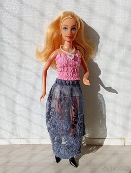 Bábika módna diva blondínka s copom a doplnkami - 2