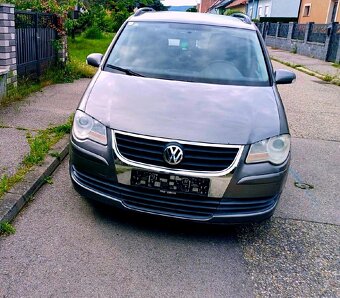 VW TOURAN 2.0TDI - PREDAJ AJ NA SPLÁTKY - 2