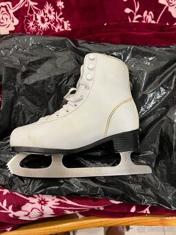 Dievčenské korčule na ľad - 2