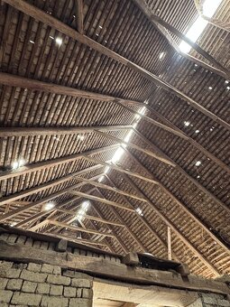 Darujem za rozobratie starej stodoly - 2