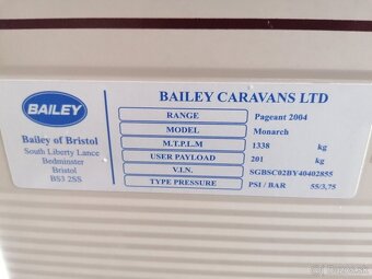Zháňam okná karavan Bailey - 2
