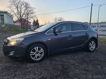 Opel Astra J - 2