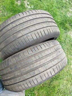 255/35r21 - 2