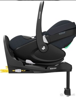 Maxi Cosi Pebble 360 Pro a podstavec Isofix - 2
