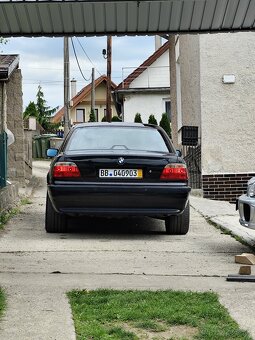 BMW e38 V8 735i - 2