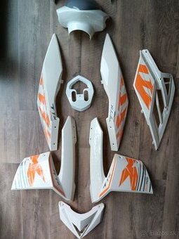 Sada nových plastov na motorku KSR - 2