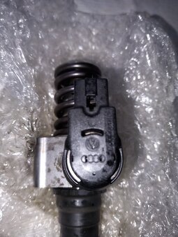 Vstrek Continental  03G130073S - 2