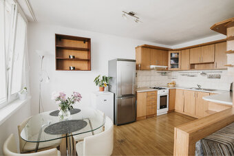 Na predaj 3 izbový byt, Zupkova, Košice - 2