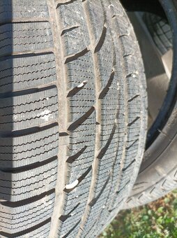 235/45-R17 Aplus zimne pneu - 2