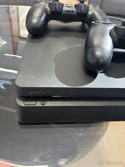 PS4 1TB - 2