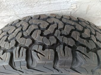 1ks Bfgoodrich All Terrain 245/75 R17 - 2