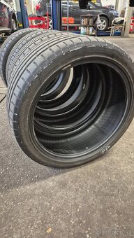 Nokian 225/40R18 - 2