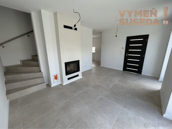 VYMEŇ SUSEDA - Nadštandartný 3 izbový byt so záhradou v Dun - 2