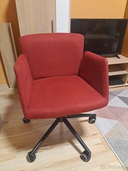 Otočné kreslo - 2